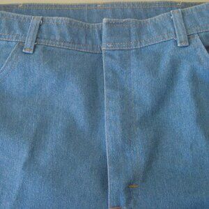 WRANGER~Men's Size 38WX 29~Soft Denim Jeans~Straight Leg-4 Pockets-Brass Zipper